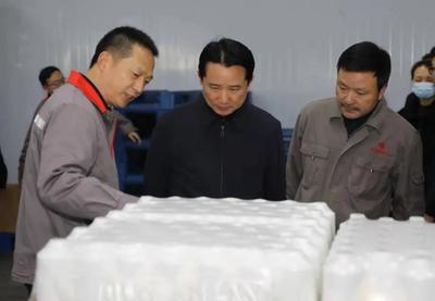 丁雄军率队调研仁怀、贵阳、贵定有关企业和项目建设